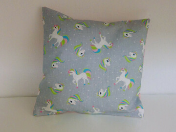 Verkaufen mit Online-Zahlungen: Zirben-Kuschelkissen EINHORN