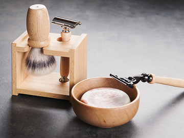 Verkaufen mit Online-Zahlungen: Edles Rasierset "Buche" - Mach 3